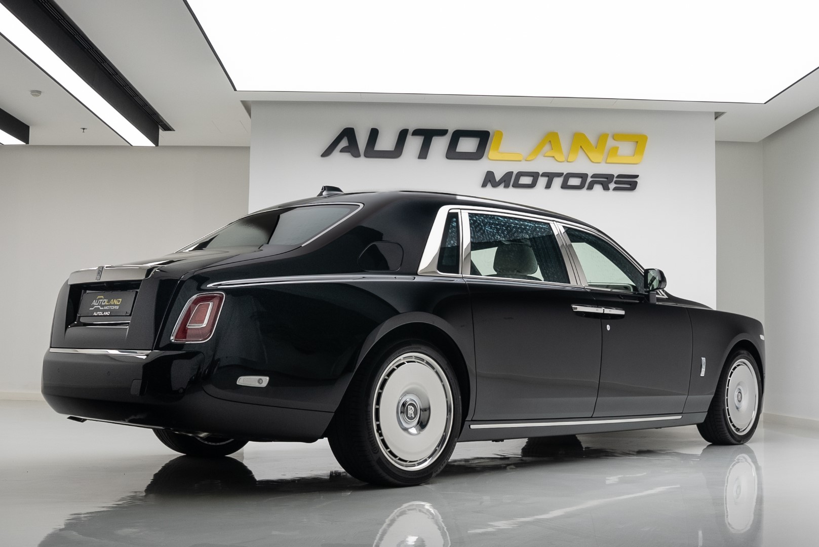 2025 ROLLS ROYCE PHANTOM | | GCC SPECS | WARRANTY SERVICE